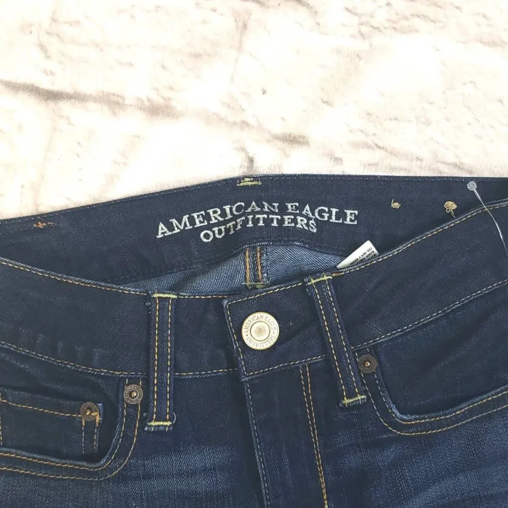 American Eagle Super Stretch Denim Bermuda Shorts Size 0 Raw Hem